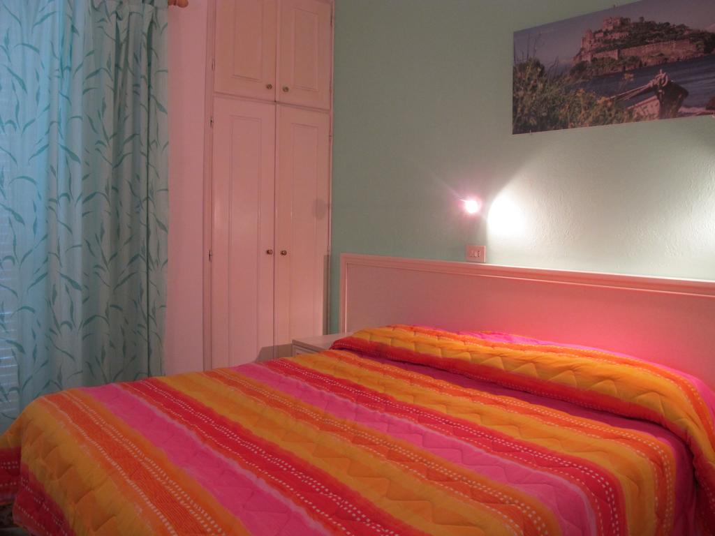 Aparthotel Villa Marinu Forio di Ischia Kamer foto