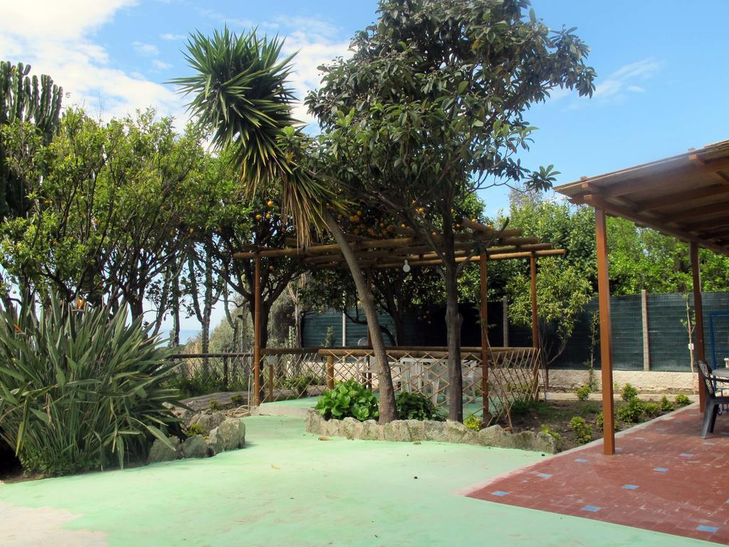 Aparthotel Villa Marinu Forio di Ischia Buitenkant foto