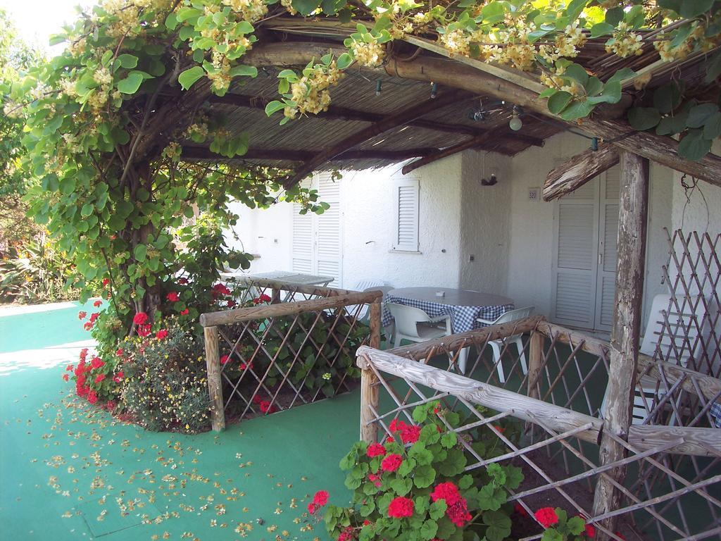 Aparthotel Villa Marinu Forio di Ischia Buitenkant foto