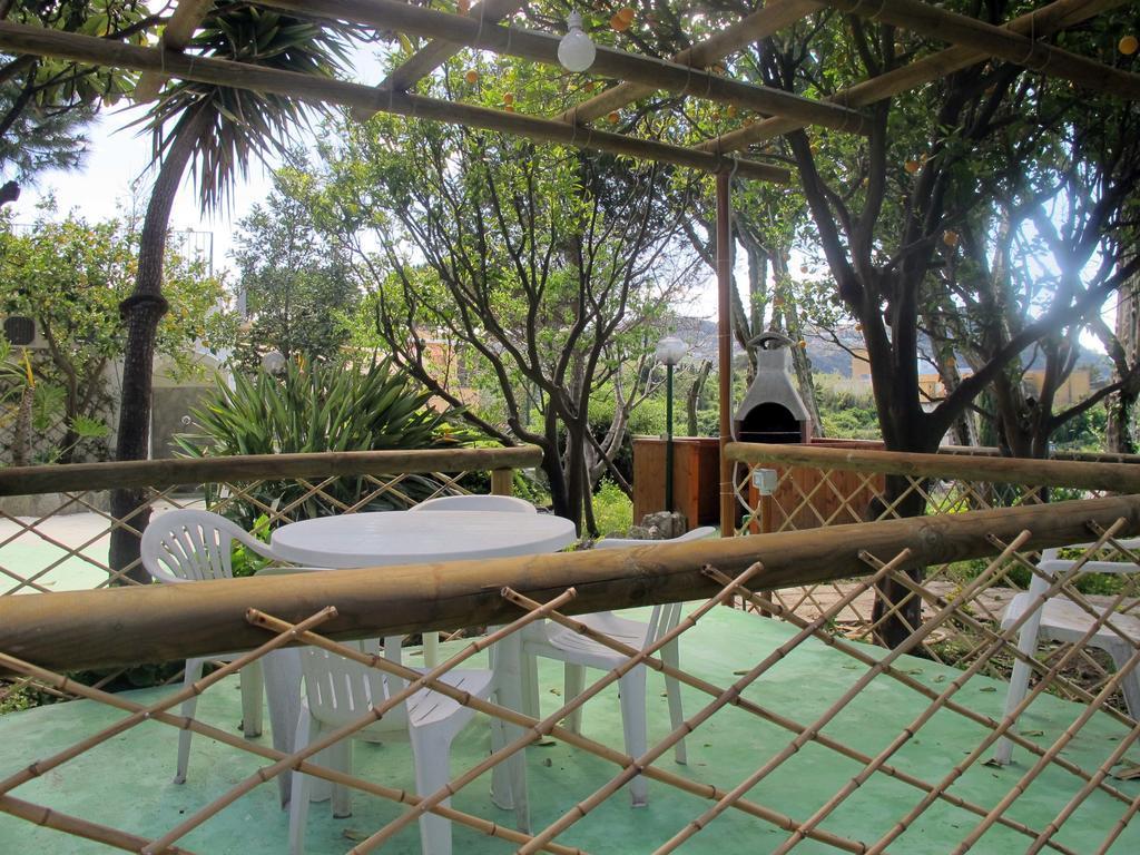 Aparthotel Villa Marinu Forio di Ischia Buitenkant foto
