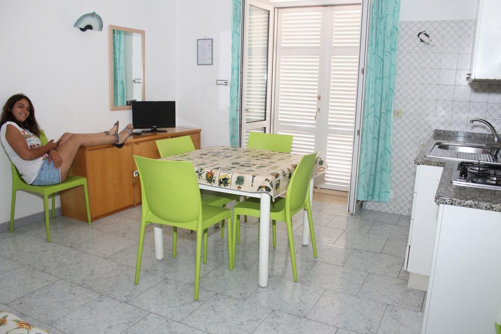 Aparthotel Villa Marinu Forio di Ischia Buitenkant foto