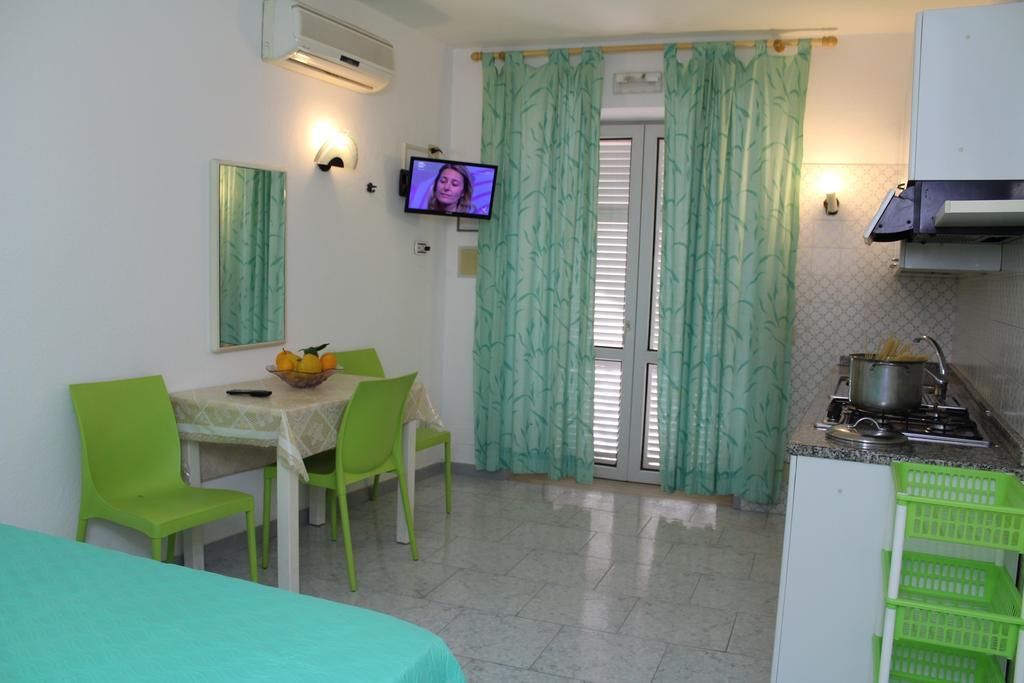 Aparthotel Villa Marinu Forio di Ischia Buitenkant foto